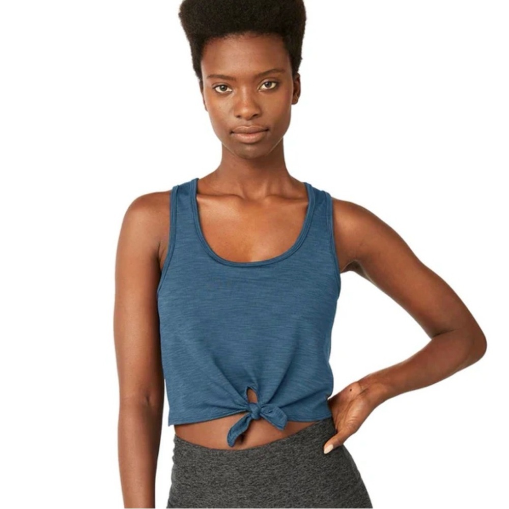 Beyond Yoga • Knotted Scoop Neck Tank Top